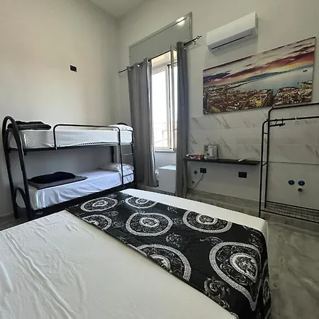 Foria House Valentino * ナポリ