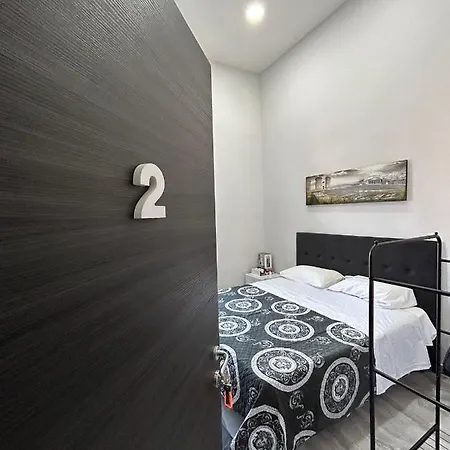 Foria House Valentino * ナポリ