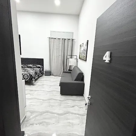 Foria House Valentino